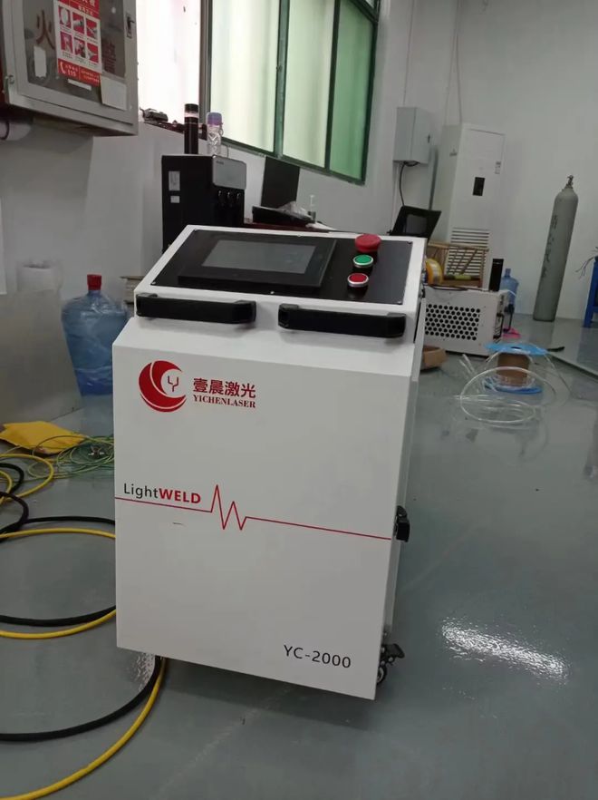 尖端技術 手持激光焊接機如何改變汽車制造？